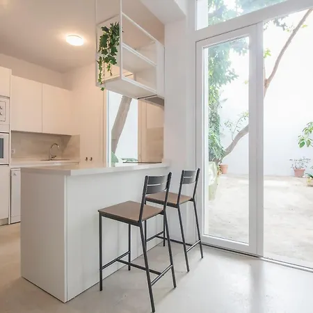 Halo - Charming Modern Townhouse Close To The 公寓