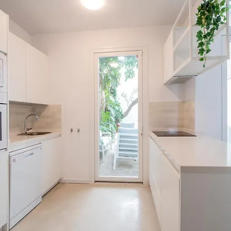 Halo - Charming Modern Townhouse Close To The *